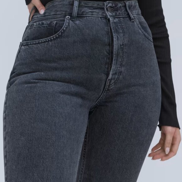 Everlane Curvy '90s Cheeky Hourglass Jean Sz 28 - Picture 4 of 7